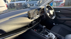 Nissan Qashqai 1.3 DiG-T MH N-Connecta 5dr Petrol Hatchback